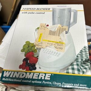 Brand new windmere 14 speed blender